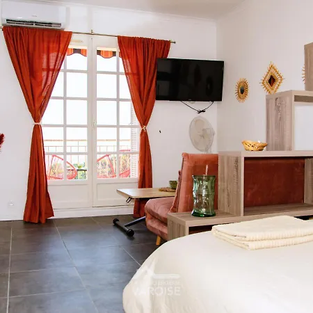 Le Paradis Au Mont Des Oiseaux - - Clim - Piscine - Tennis - Vue * Йер